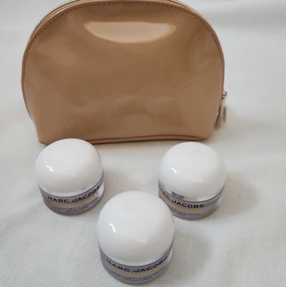 NWOB Marc Jacobs Youthquake and Makeup Bag Bundle